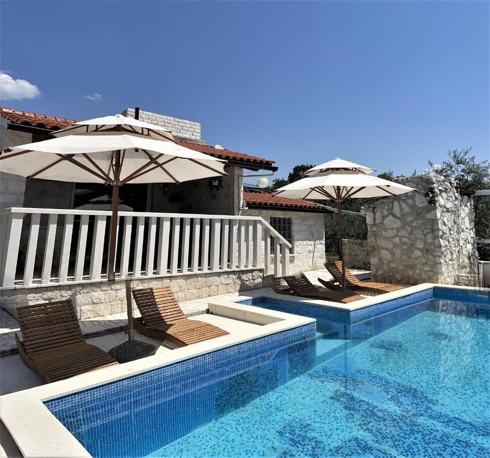 Вілла Flamingo - House With Private Pool Gornji Seget Екстер'єр фото